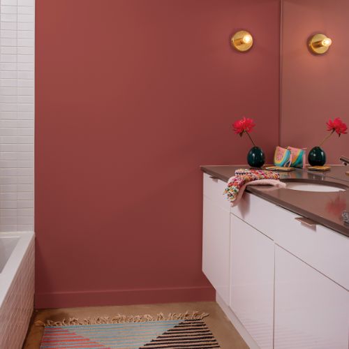 ppg bonfire pink wall paint in bathroom